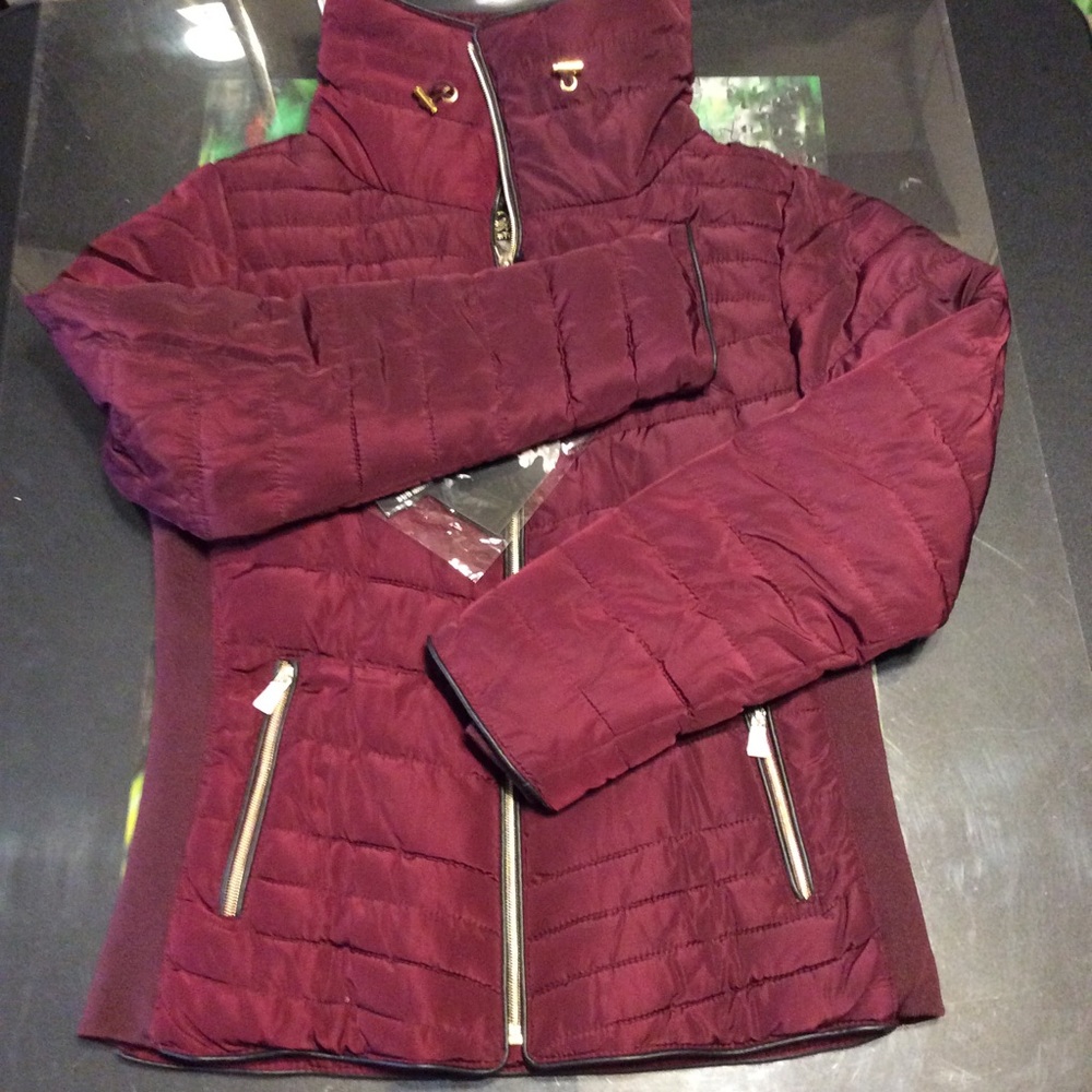 Special one woman’s winter coat wine color size L